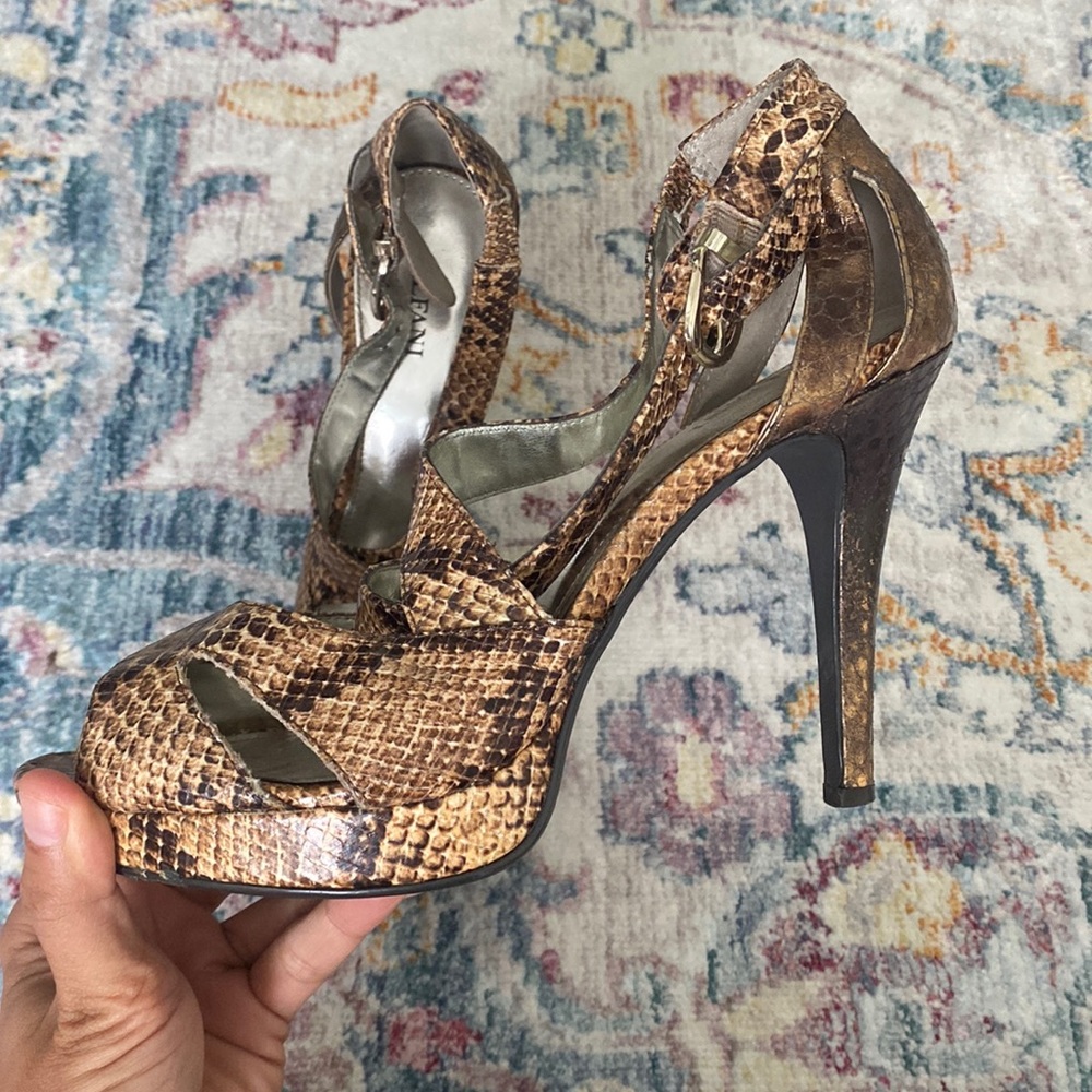 ALFANI Snake Trendy Heels 7.5